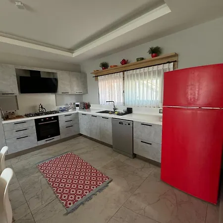 Semesterbostad Suna Summer House