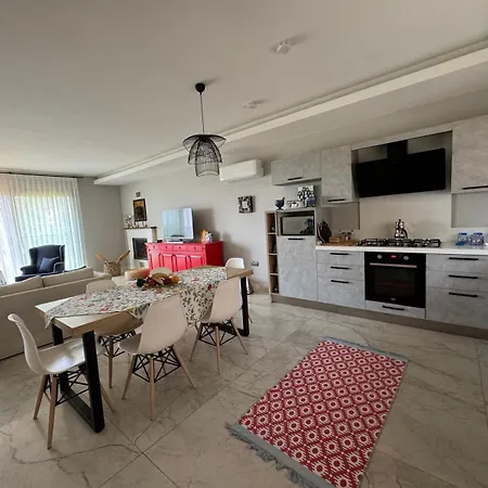 Suna Summer House Holiday home *